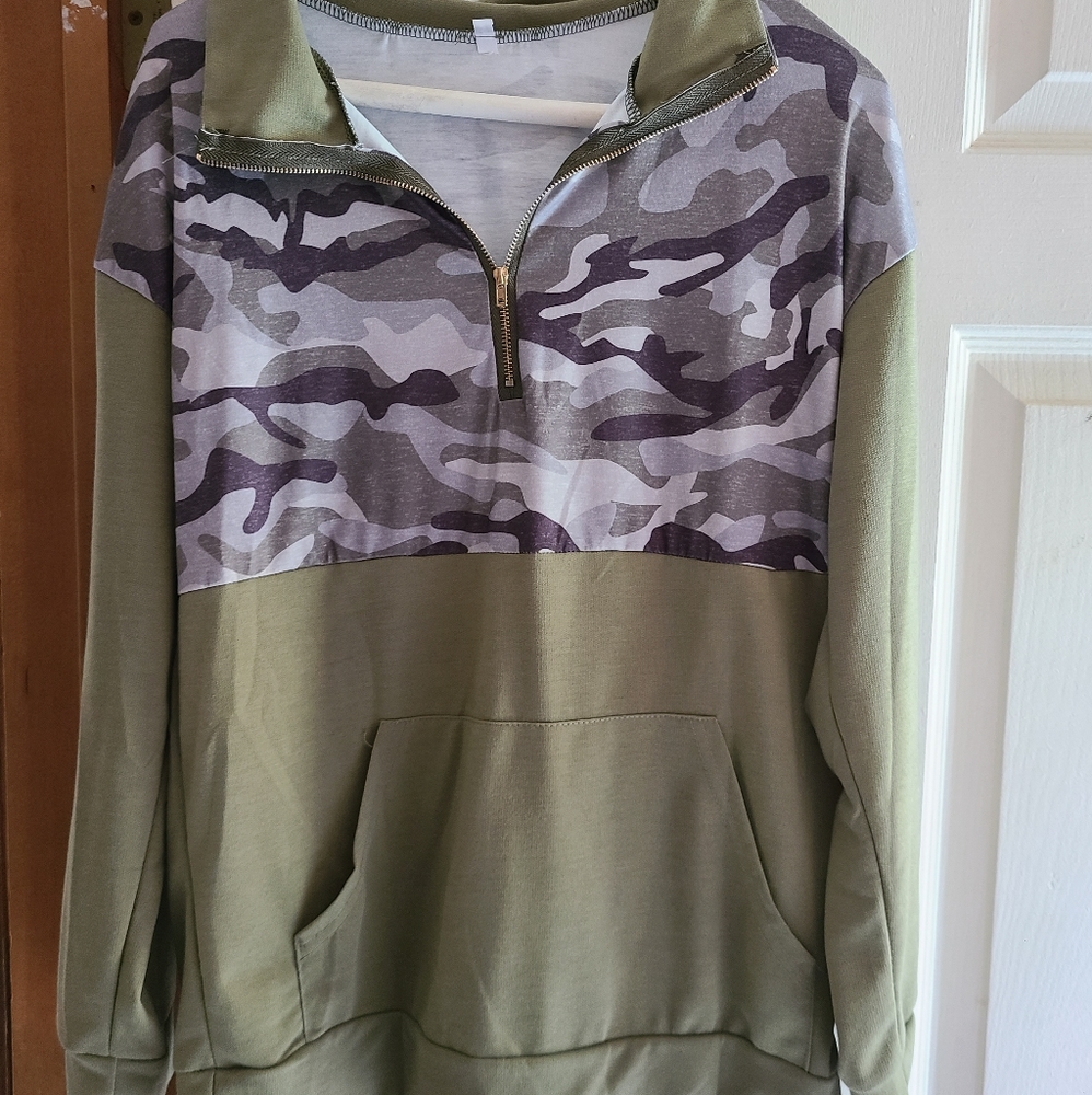 Camo pullover 3/4 zip